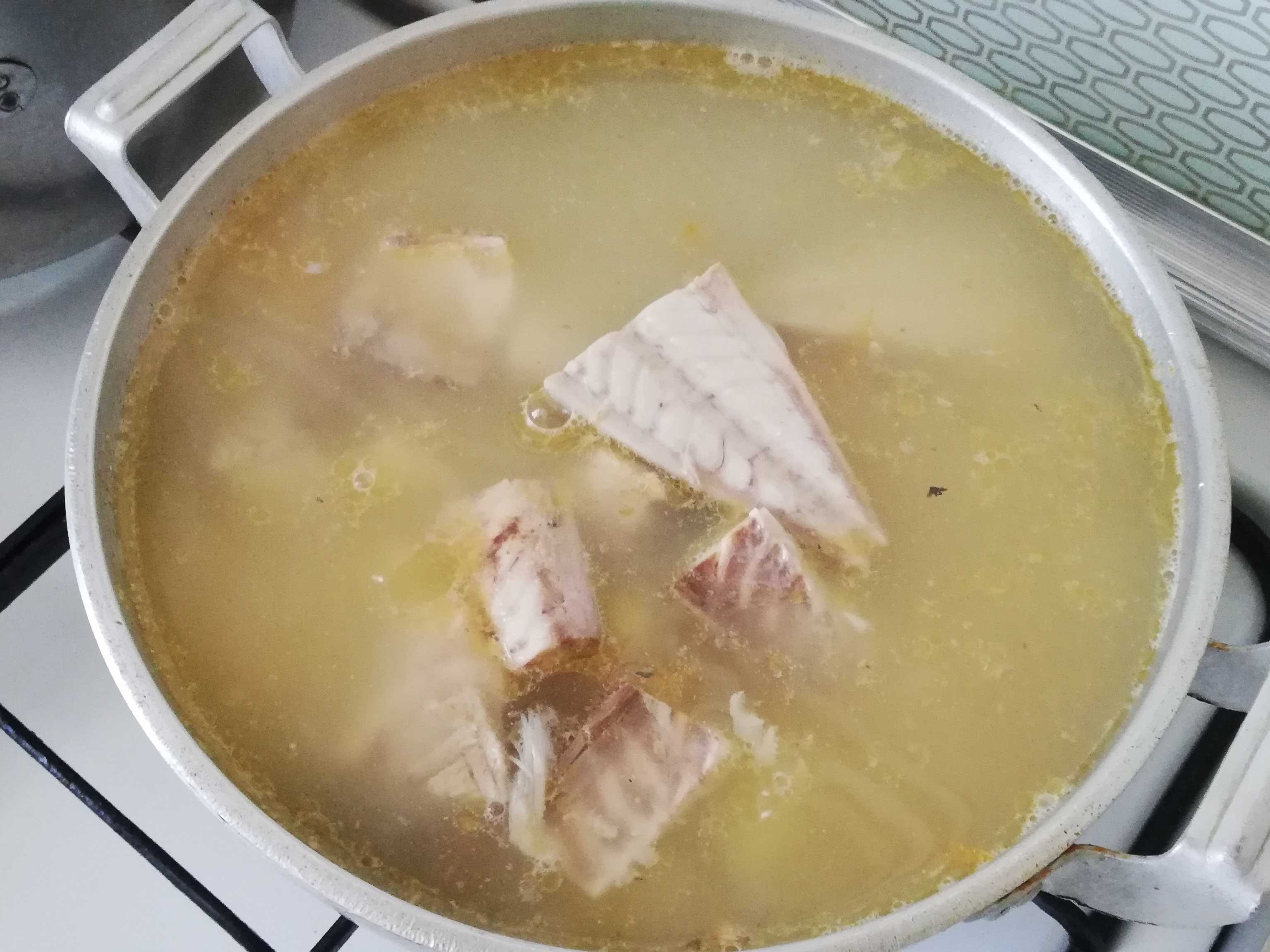 Суп из скумбрии свежемороженой