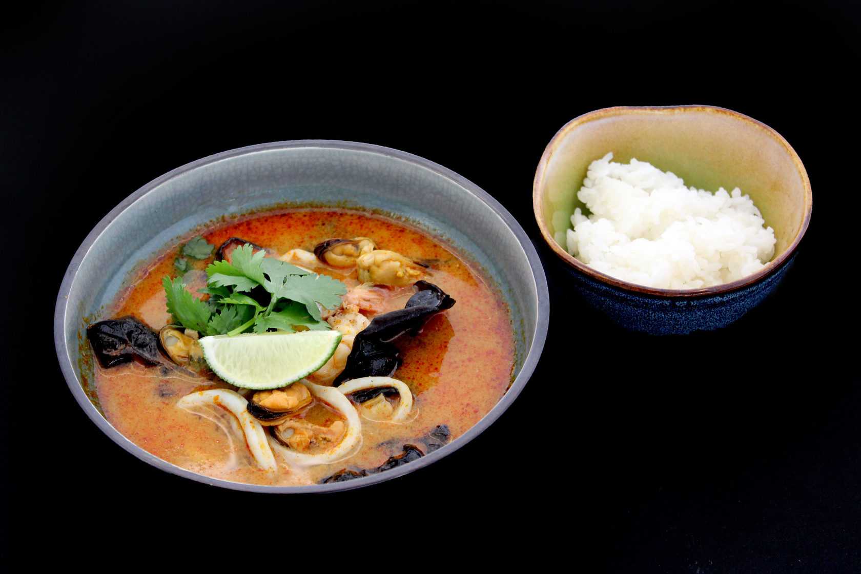 Тайский суп том Ян