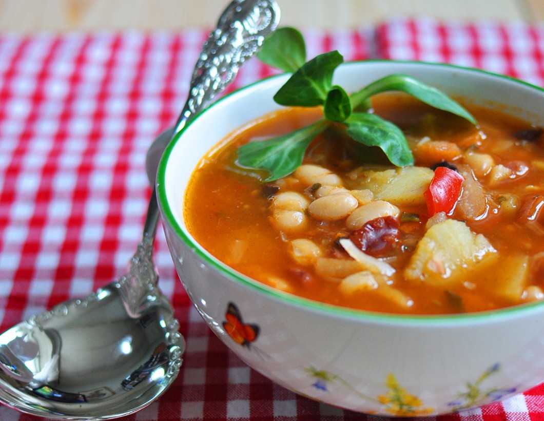 Фасолевый суп с беконом – рецепт с фото, как приготовить в домашних условиях