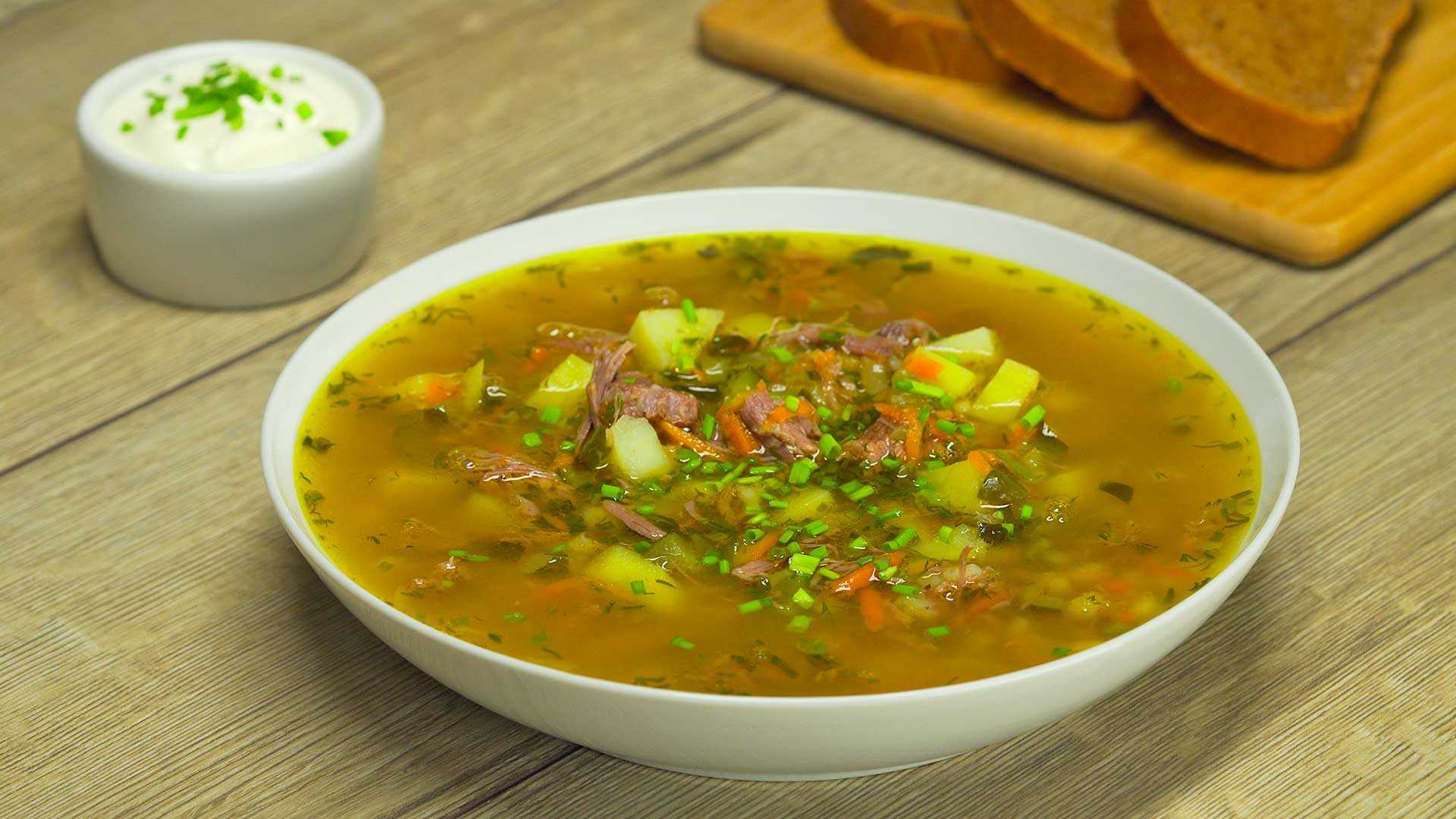 Рассольник с рисом и солеными огурцами. 5 рецептов очень вкусного супа к обеду