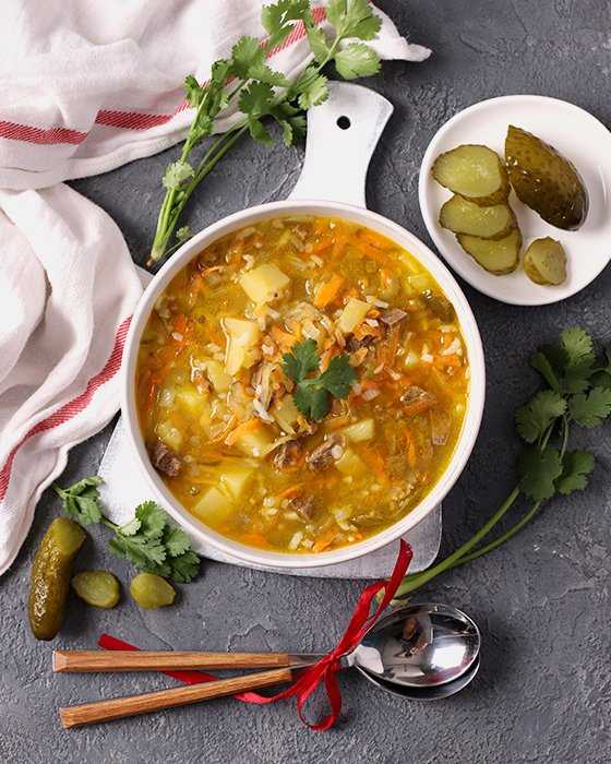 Суп с солёными огурцами - необычное первое блюдо: рецепт с фото и видео