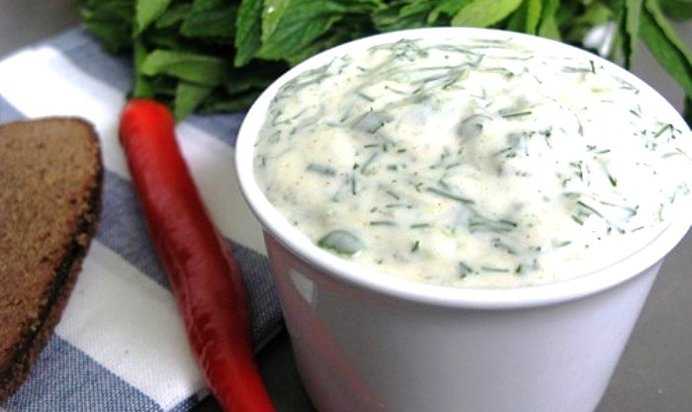 Суп из йогурта с зеленью