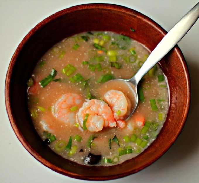 Мисо-суп с креветками и тофу