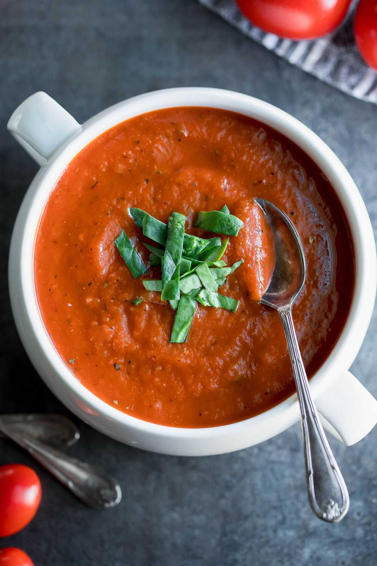 Суп из свежих помидоров рецепт. Томато суп. Томатно-базиликовый суп. Томатный крем суп. Помидорный суп гаспачо.