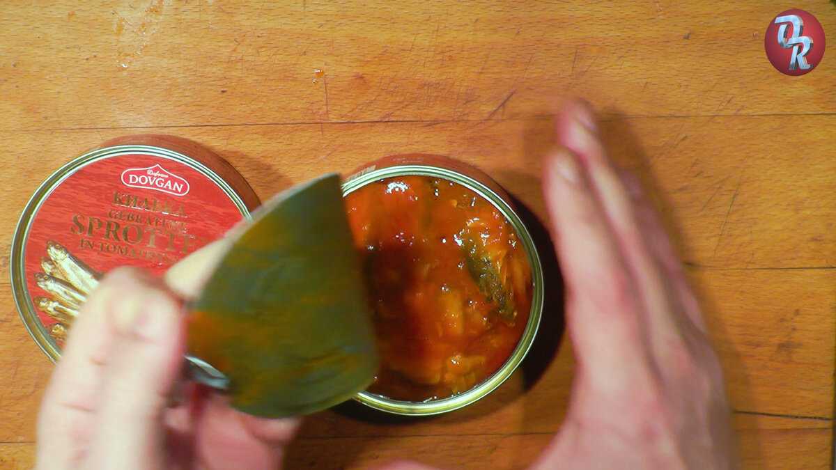 Борщ с килькой и фасолью - 8 пошаговых фото в рецепте