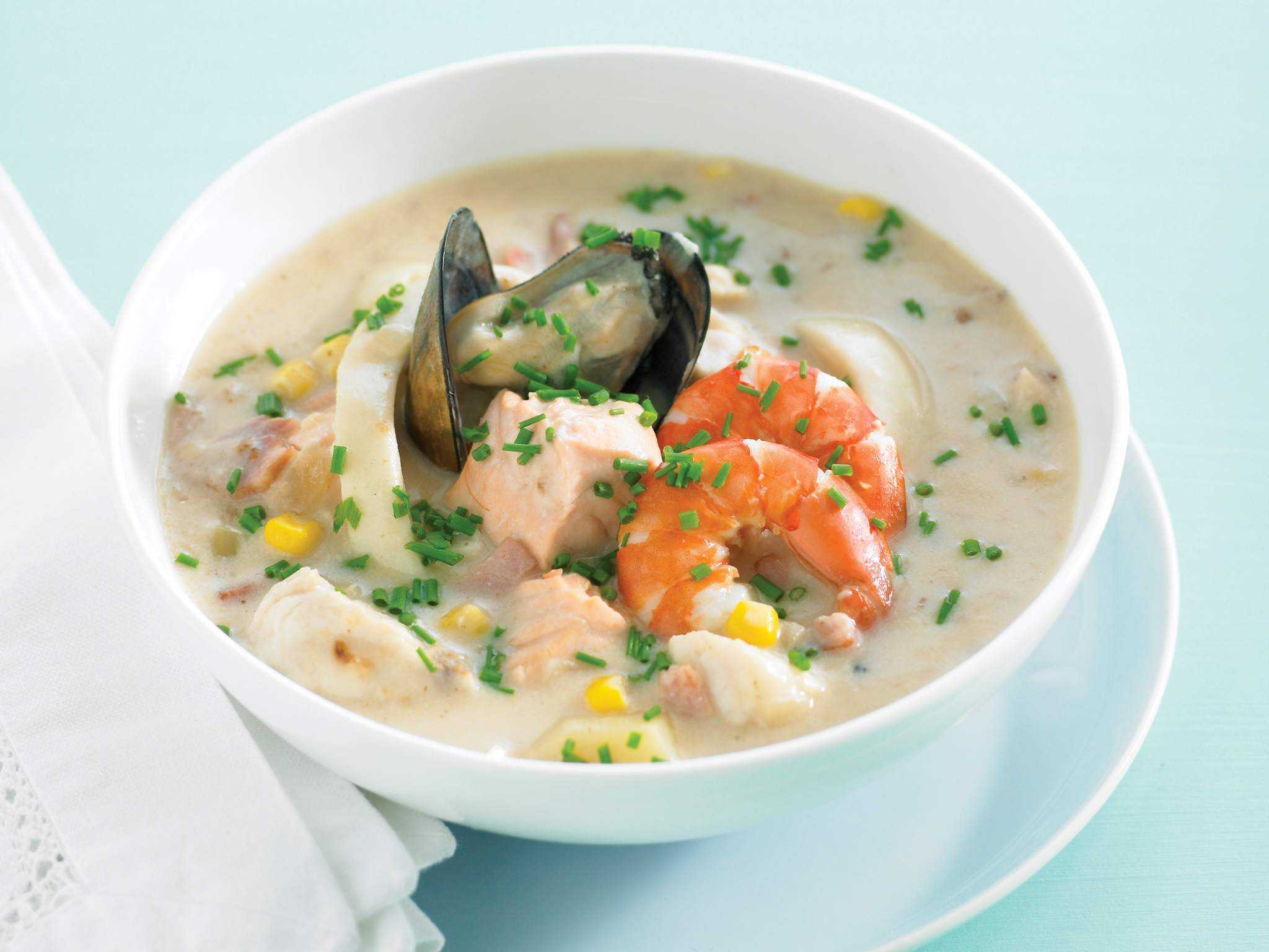 Суп с морепродуктами и фенхелем