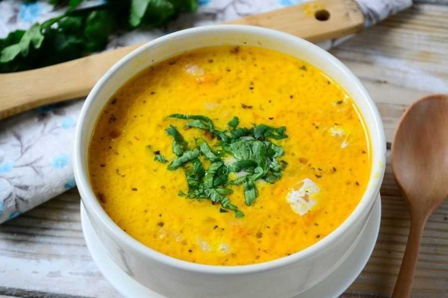 Рецепт сырного супа без плавленного сыра. Сырный суп. Сырный суп с рисом. Суп с плавленным сыром. Сырный суп пюре.