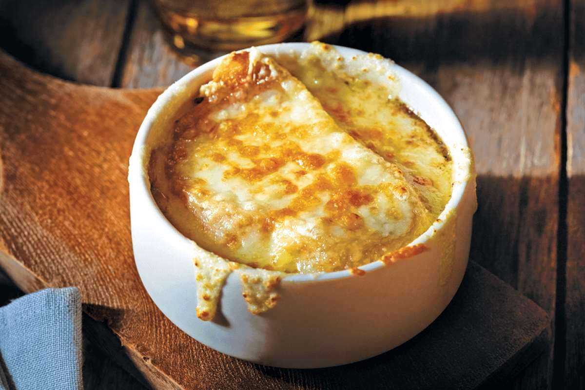 Классический французский луковый суп рецепт с фото