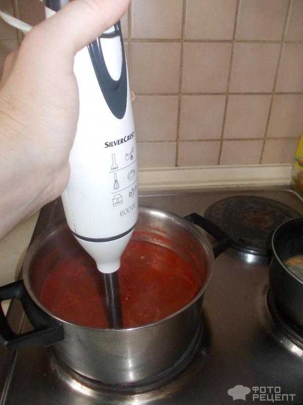 Томатный суп с морепродуктами