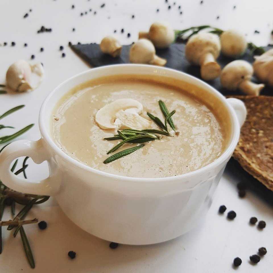 Грибной суп — самые вкусные рецепты с мясом