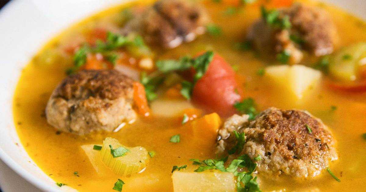 Картофельный суп - простое и очень вкусное блюдо для всей семьи