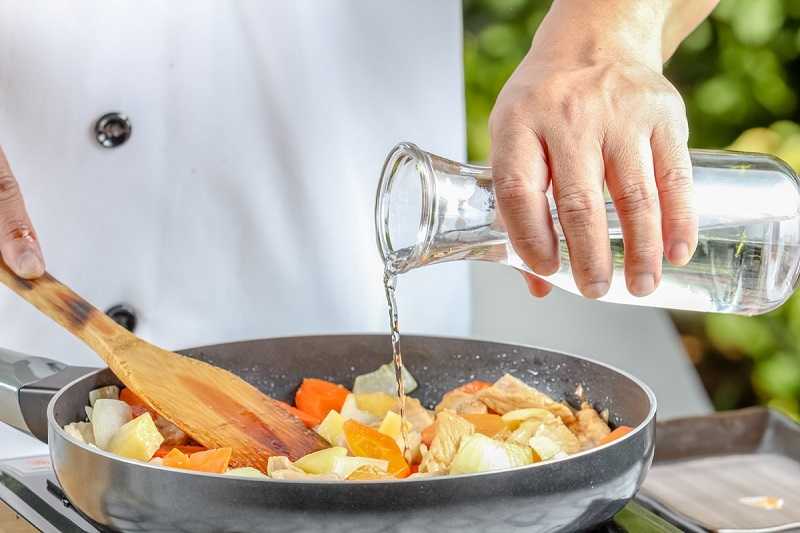 12 кулинарных хитростей, которые сделают готовку проще, а блюда - вкуснее