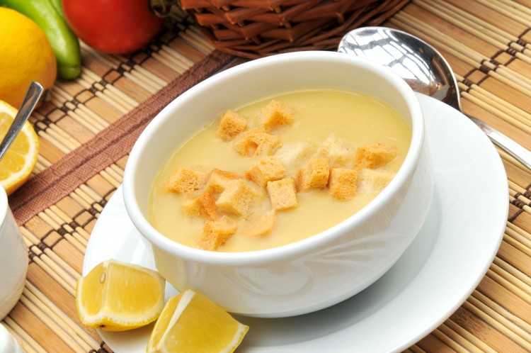 Сырный суп пюре с плавленным сыром и курицей