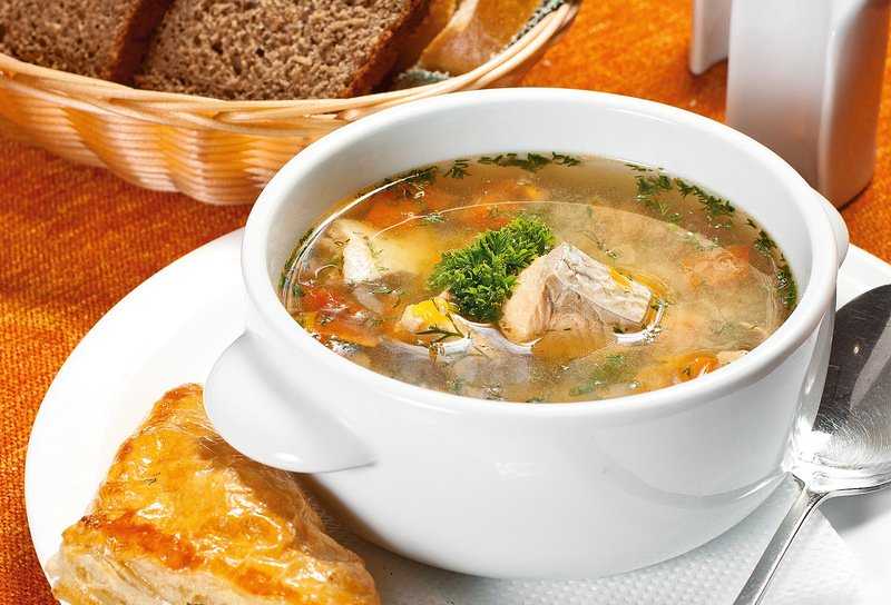 Рыбный суп из консервов сайры — рецепт вкуснейшего блюда и советы по приготовлению