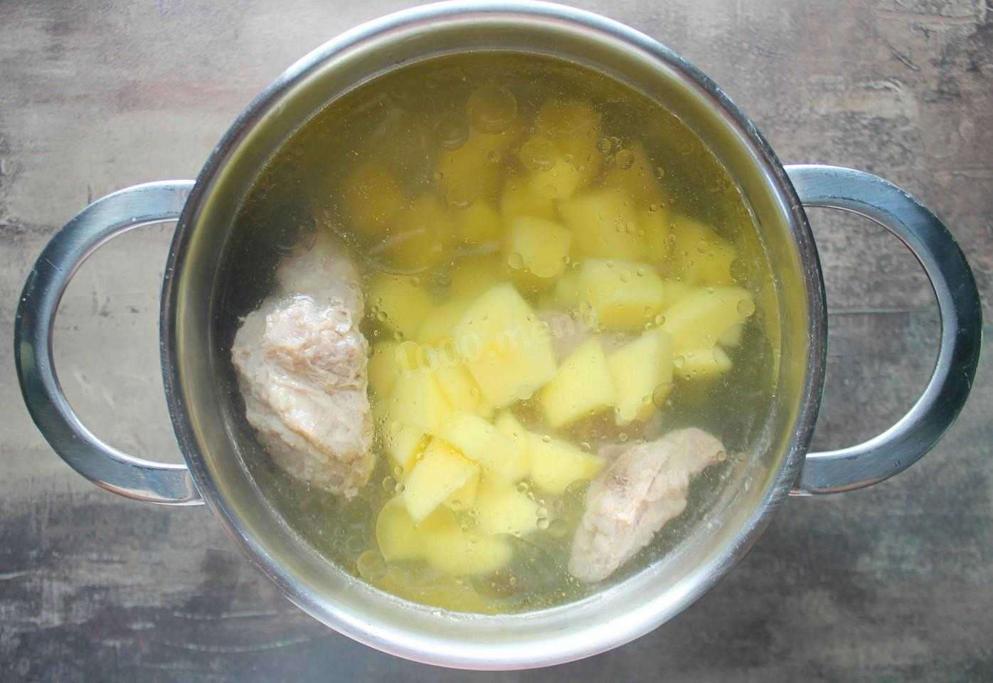 Приготовление супа с мясом и картошкой в кастрюле пошаговый