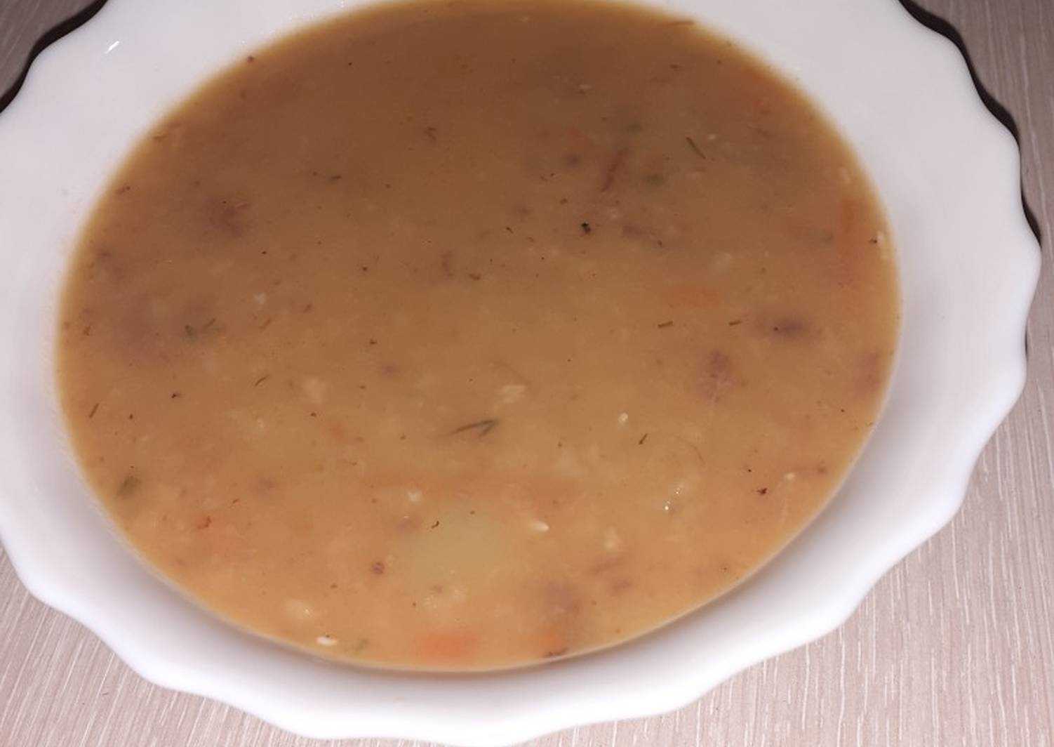 Гороховый суп с курицей и тушенкой. гороховый суп с тушенкой