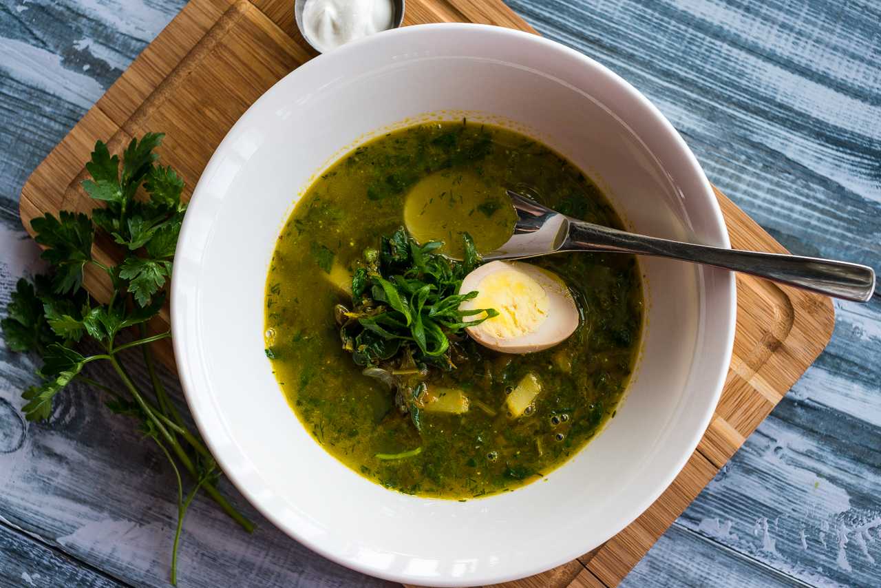 Борщ с крапивой: рецепты супа для здоровья - четыре вкуса - медиаплатформа миртесен