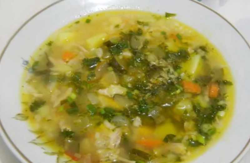 Суп рассольник с рисом  солеными огурцами и курицей рецепт с фото пошагово - 1000.menu