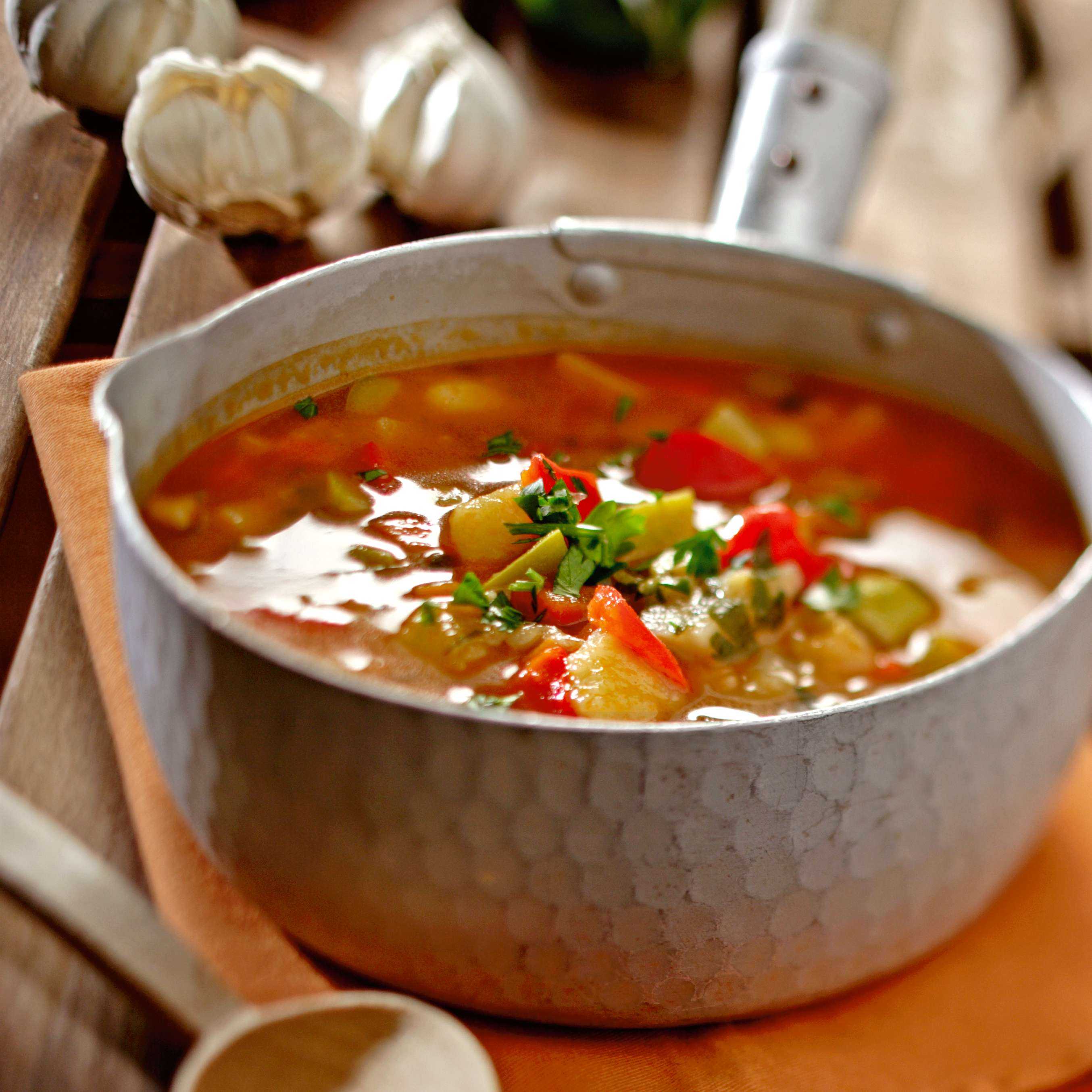 Суп с болгарским перцем и соевым соусом