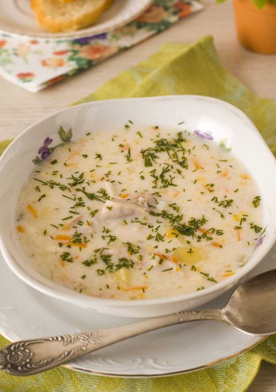 Куриный сливочный суп с рисом и