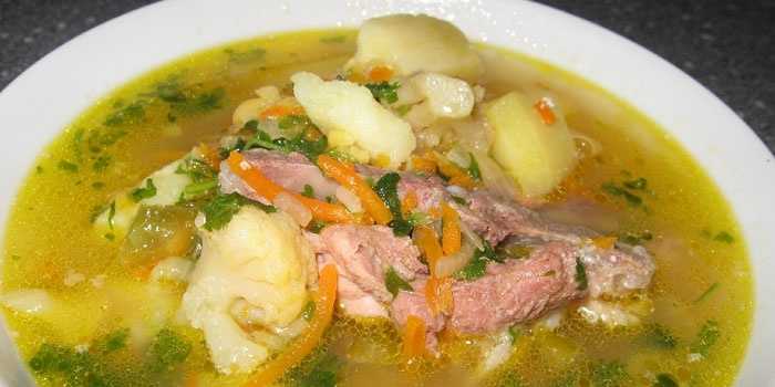 Суп со свининой простой рецепт. Вкусный суп из свинины. Вкусный суп со свининой. Вкусный суп на Свином бульоне.