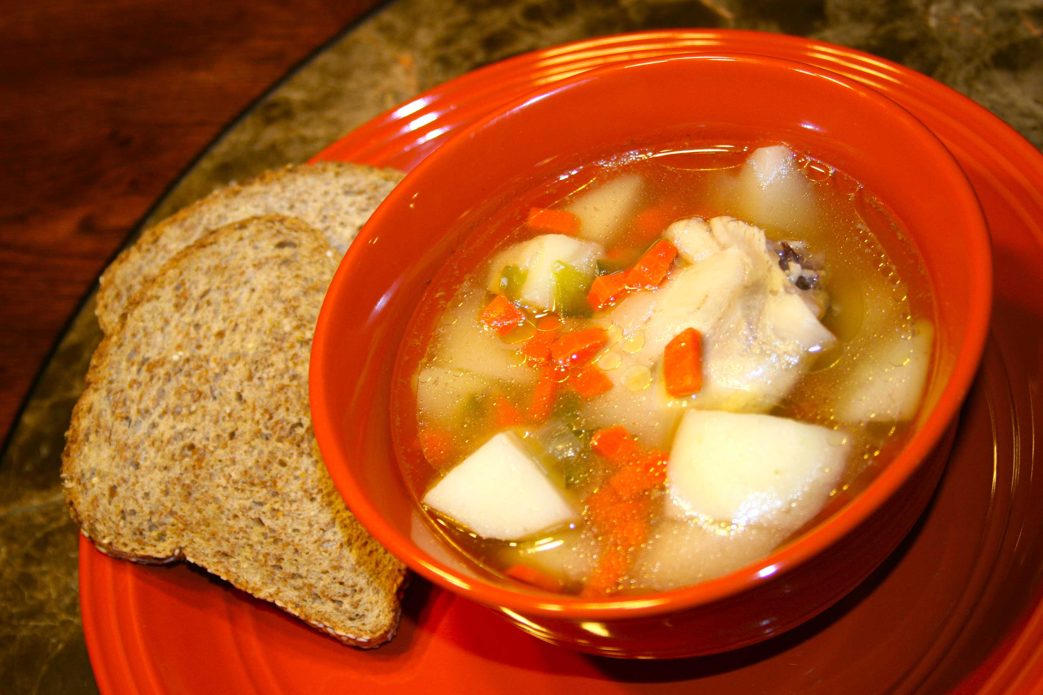 Куриный суп с картошкой
