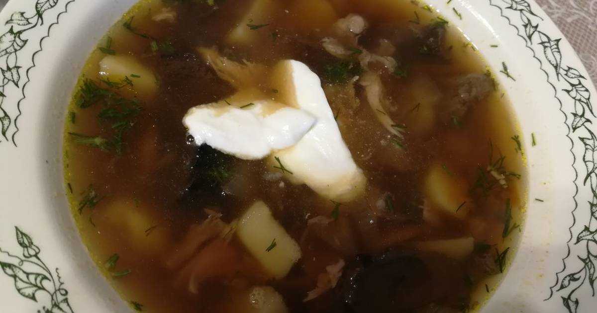 Суп из подберезовиков. Грибной суп из сушеных грибов. Суп из сушеных грибов в мультиварке. Суп из сушеных подберезовиков. Грибной бульон из сушеных.
