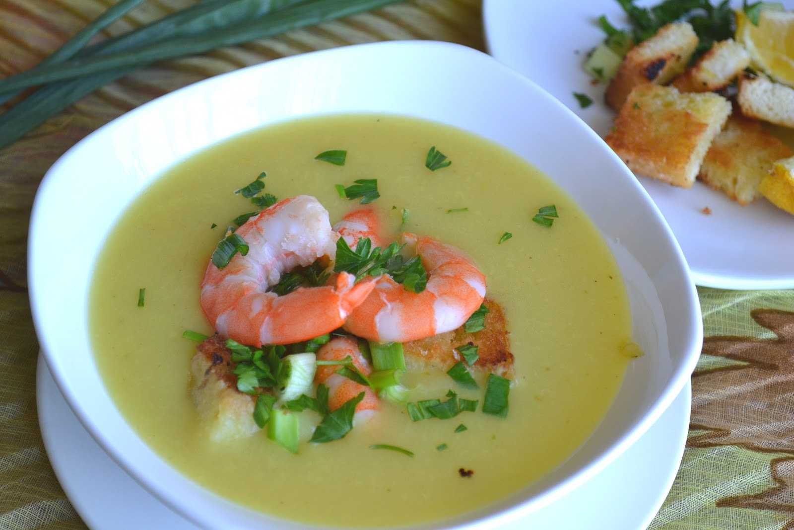 Суп с креветками, простые рецепты самого вкусного креветочного супа