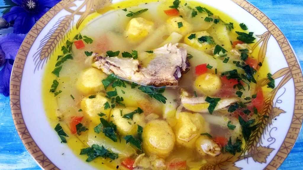 Суп из черники с клецками