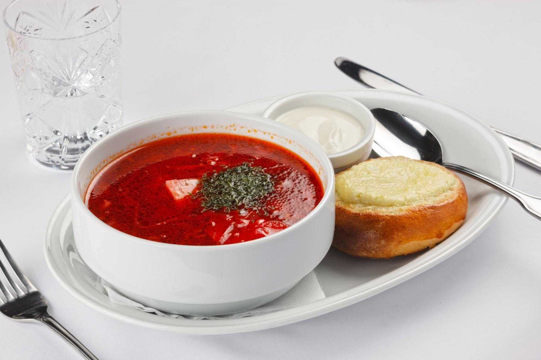 Классический рецепт борща и 10 советов, как приготовить его ещё вкуснее и насыщенней