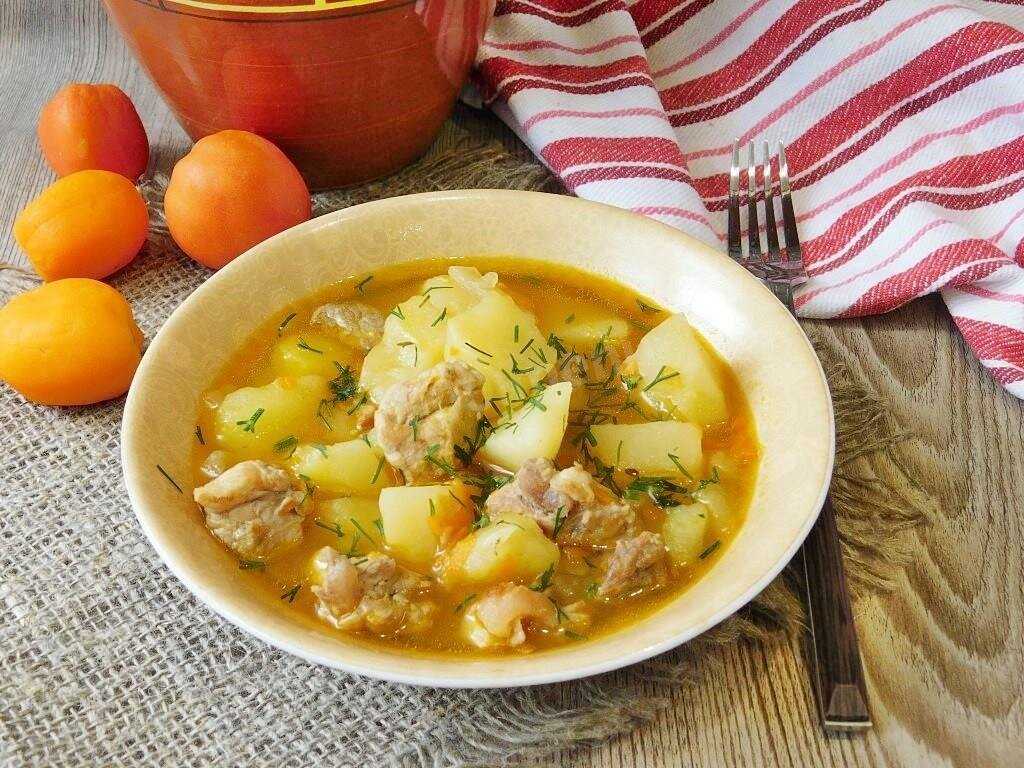 Картофельный суп - простое и очень вкусное блюдо для всей семьи