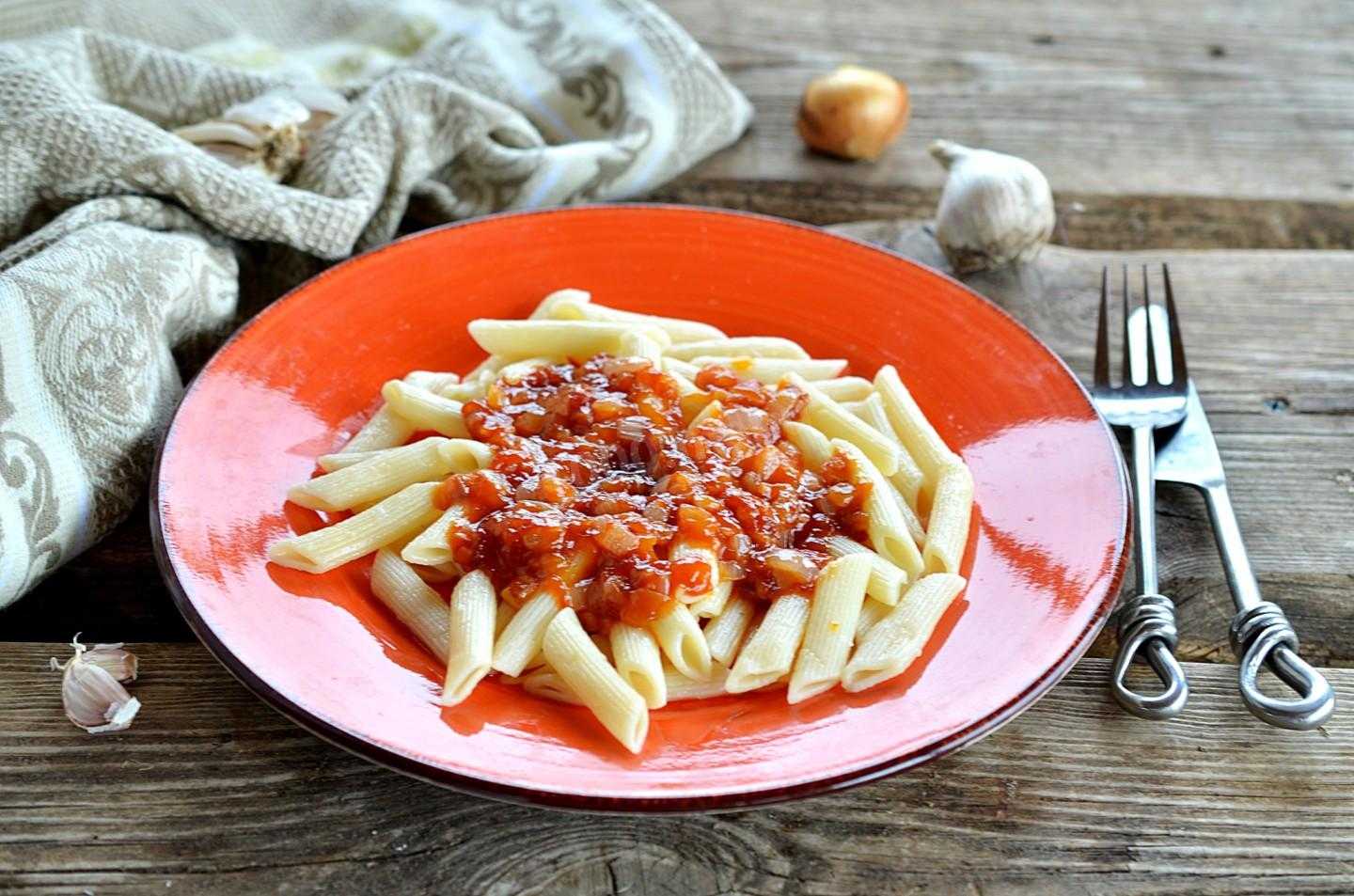Суп с картошкой макаронами и томатной пастой