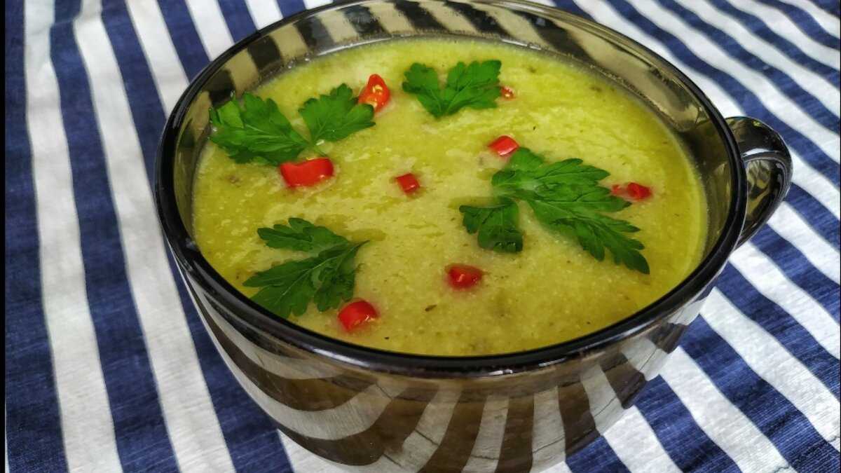 Рецепт супа из цветной капусты постный. Суп из цветной капусты с карри. Овощной суп с цветной капустой. Морковный суп. Суп овощной с цветной капустой с карри.