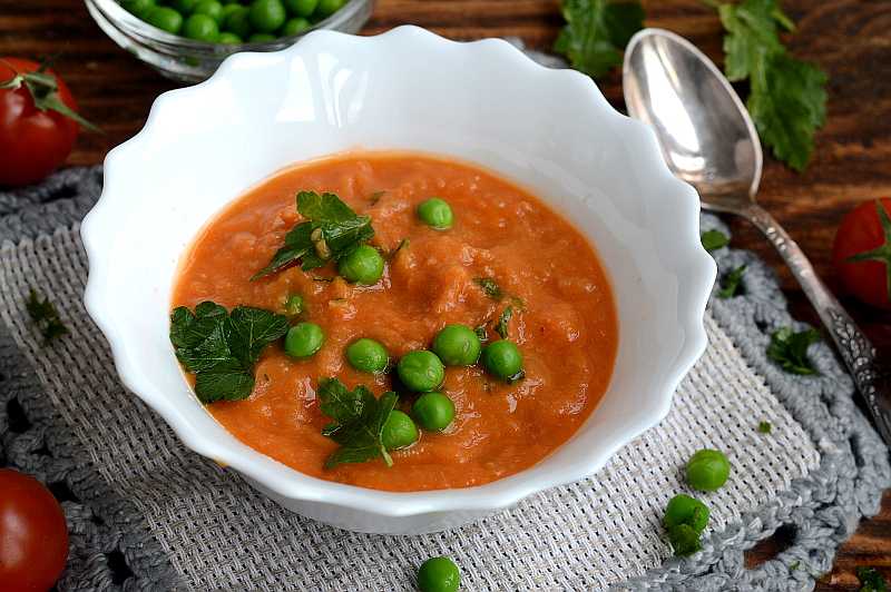 Горох в томате. Суп с томатной пастой. Горохово-томатный суп. Суп с зеленым горошком. Гороховый суп с томатной пастой.