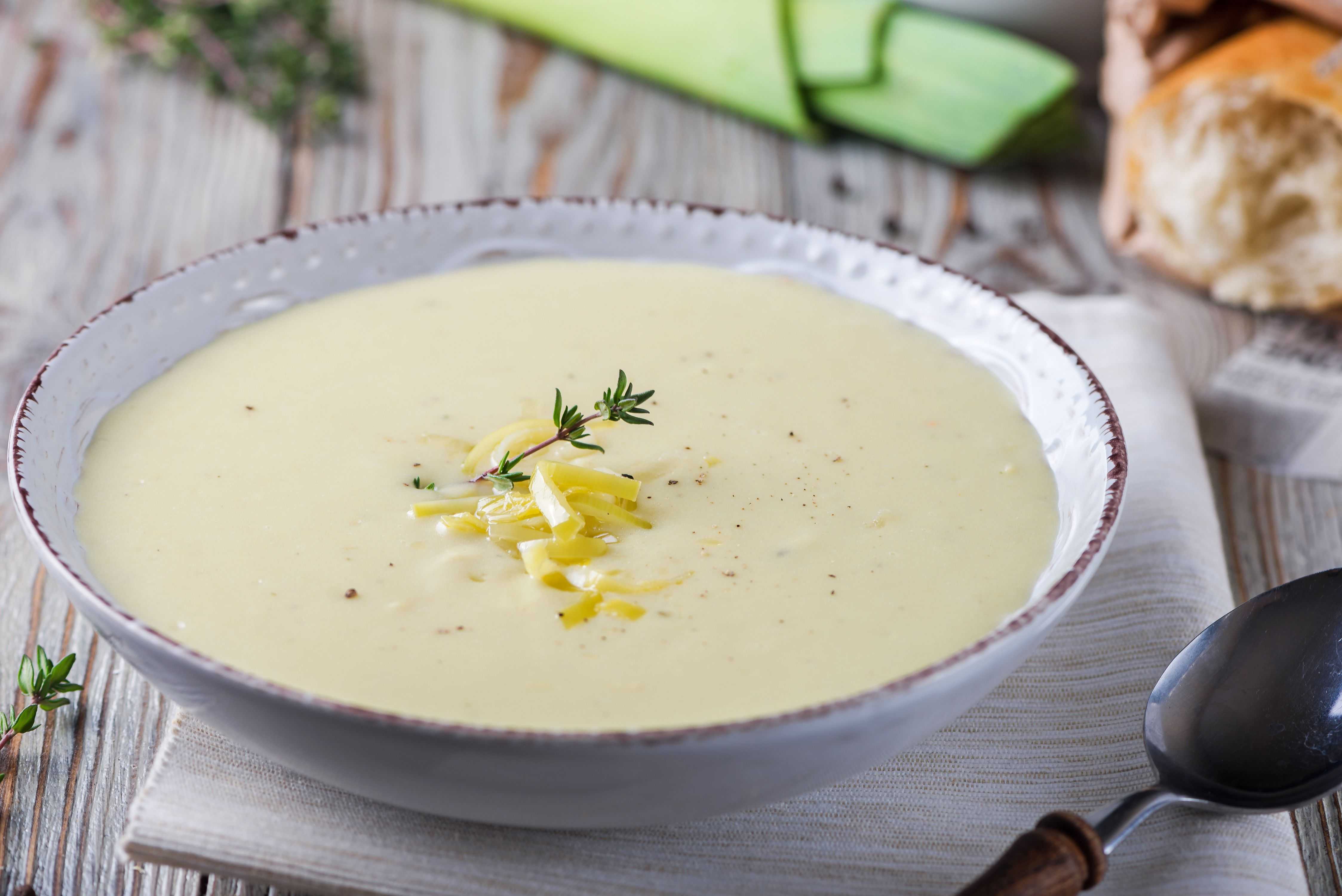 Сколько калорий во французском луковом супе