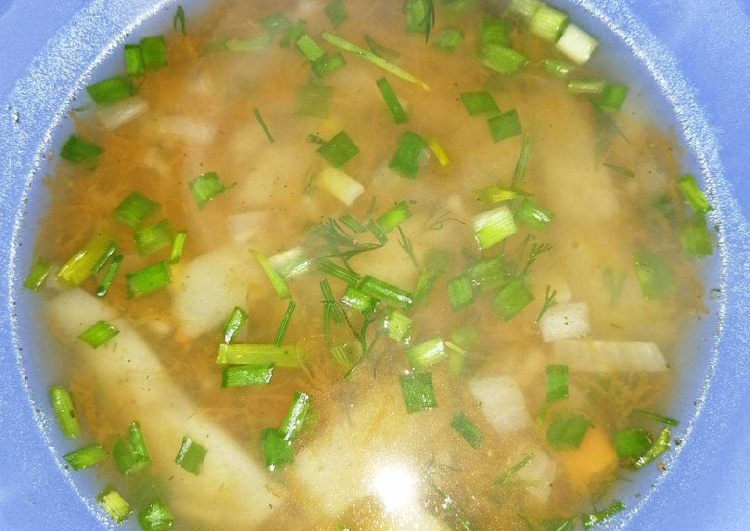 Лапша без зажарки. Суп овощной с вермишелью. Суп картофельный с вермишелью. Куриный суп с вермишелью. Куриный супчик с вермишелью и картошкой.