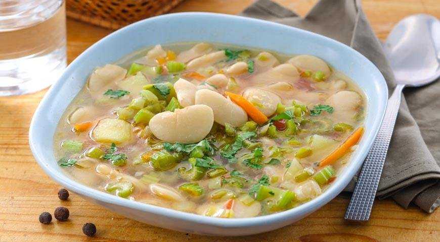 20 рецептов фасолевых супов на любой вкус