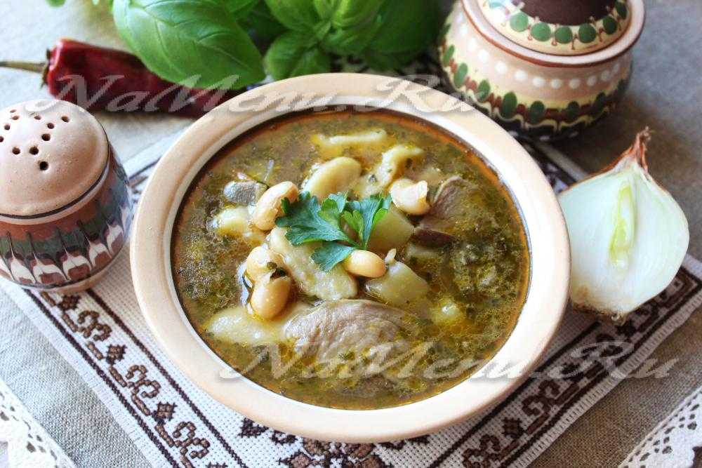 Чесночный суп: рецепт с галушками, стрелками, гренками