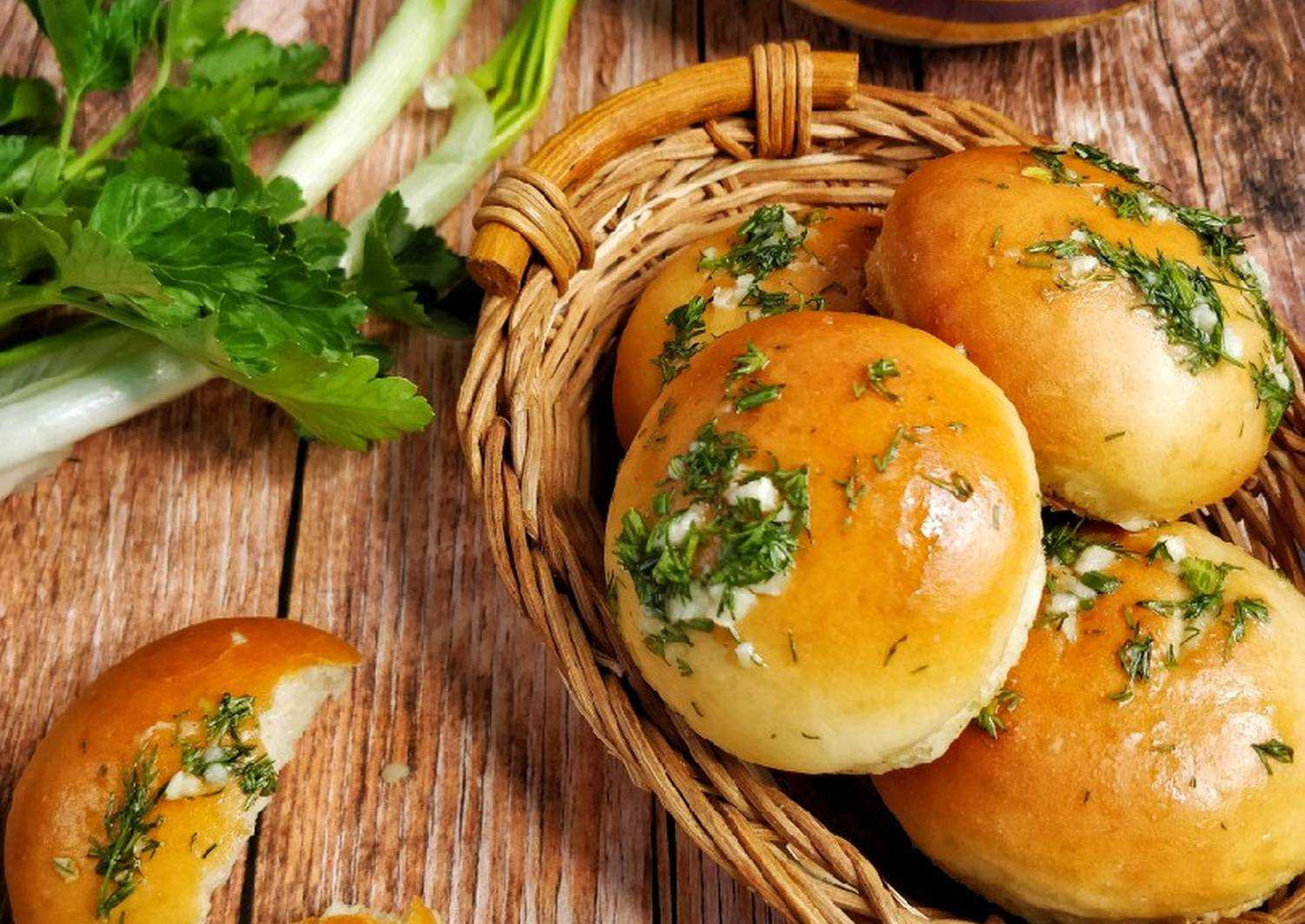 Пампушки с чесноком - рецепт с пошаговыми фото | меню недели
