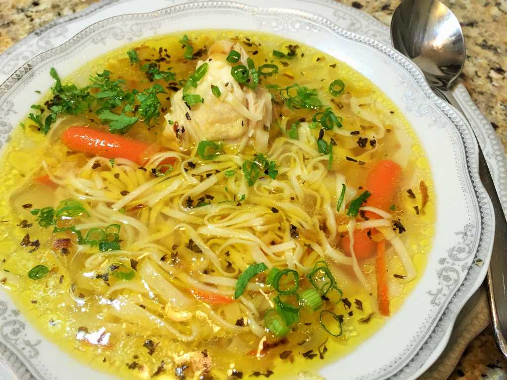 Куриный суп с вермишелью и картошкой - рецепт с фото