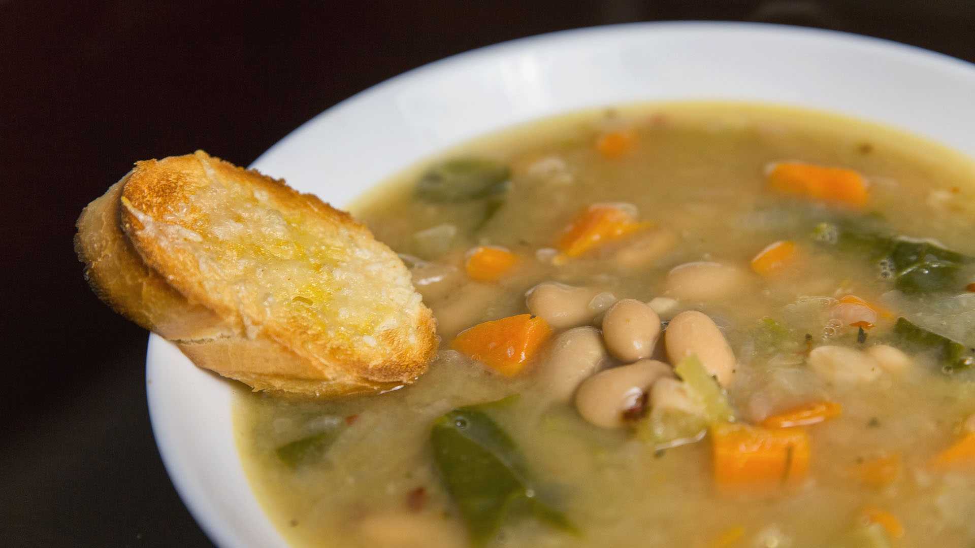 Суп из белой фасоли - легкое приготовление и ароматный вкус: рецепт с фото и видео