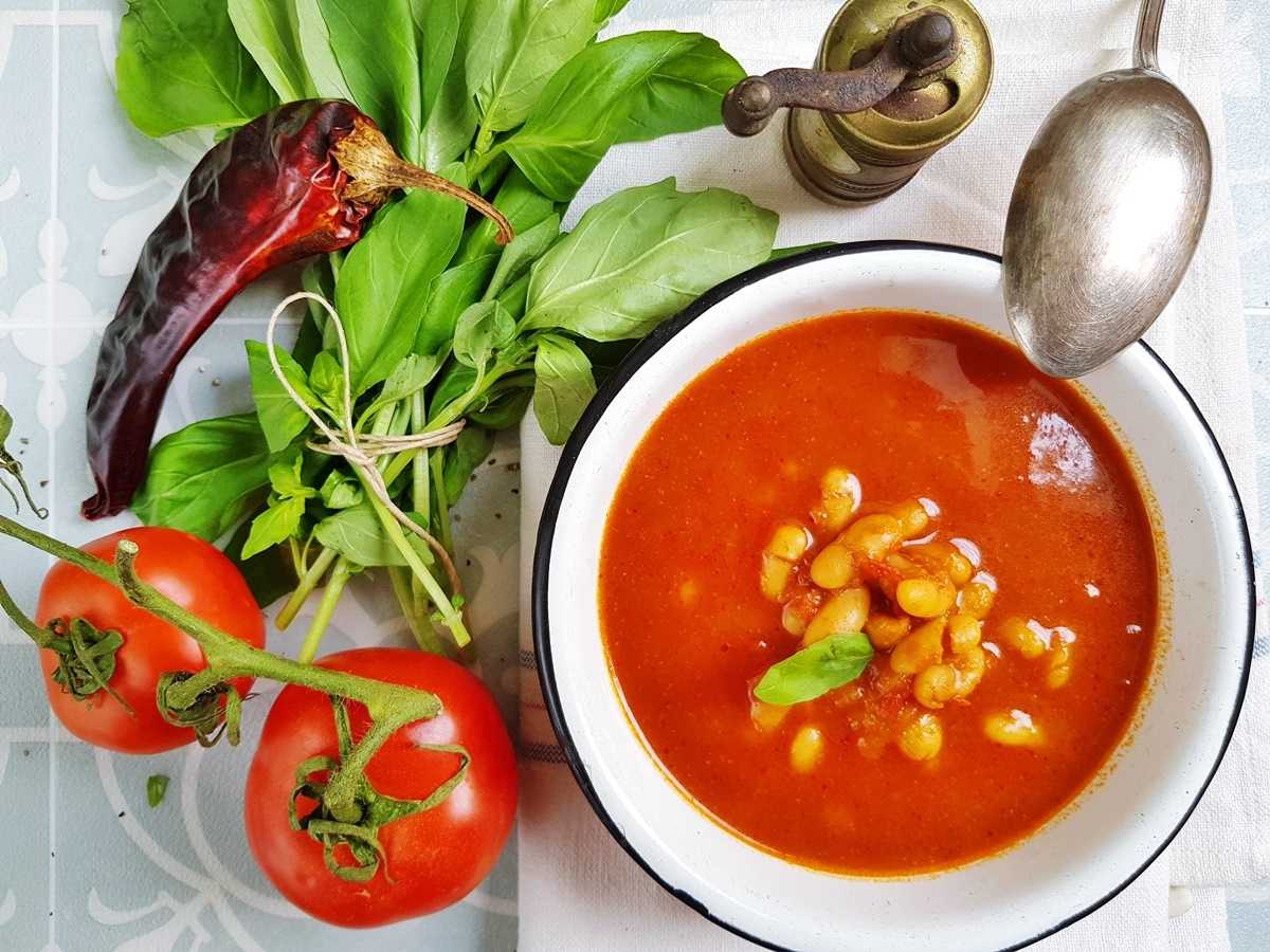 Суп из фасоли - как приготовить по пошаговым рецептам из консервированных, свежих или сухих бобов