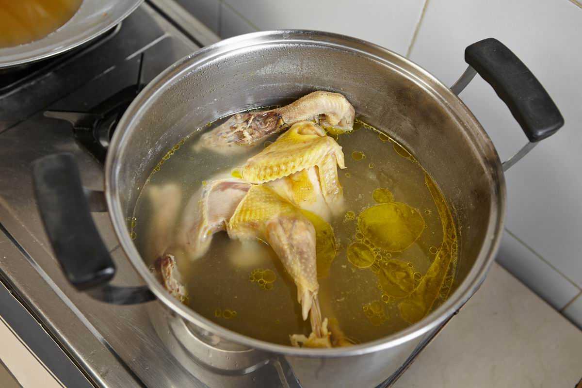 Суп из свинины домашнего приготовления