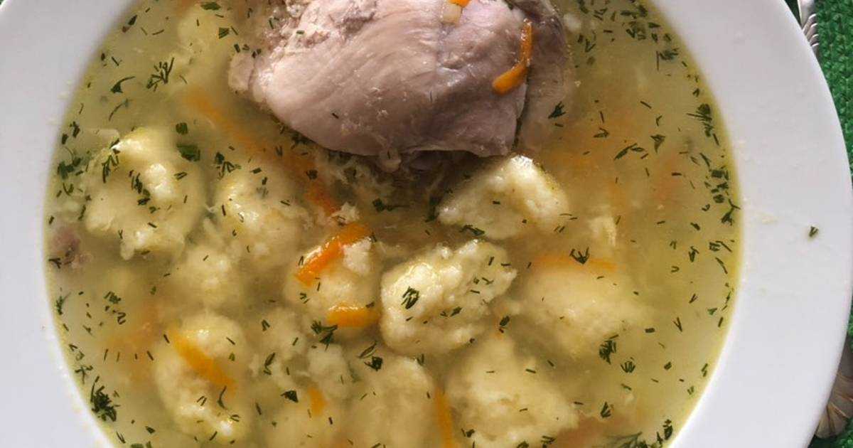 Суп с клецками на курином бульоне