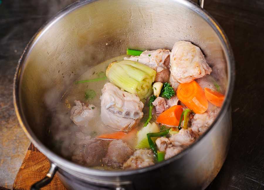Суп из грудки индейки: ингредиенты, рецепт и советы по приготовлению
