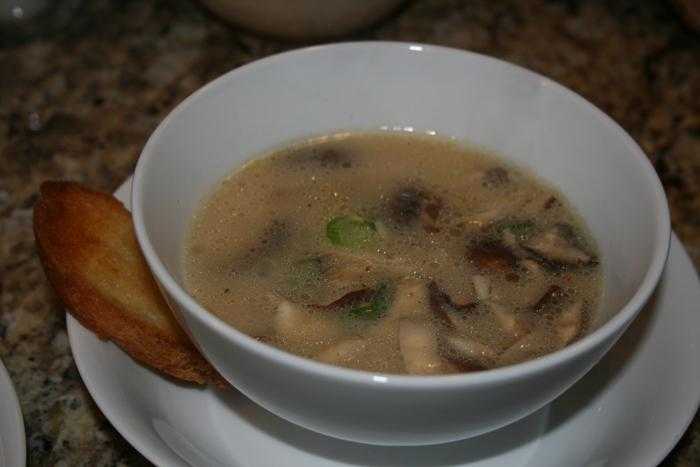 Приготовление грибного супа: рецепты простых первых блюд из жареных и консервированных грибов