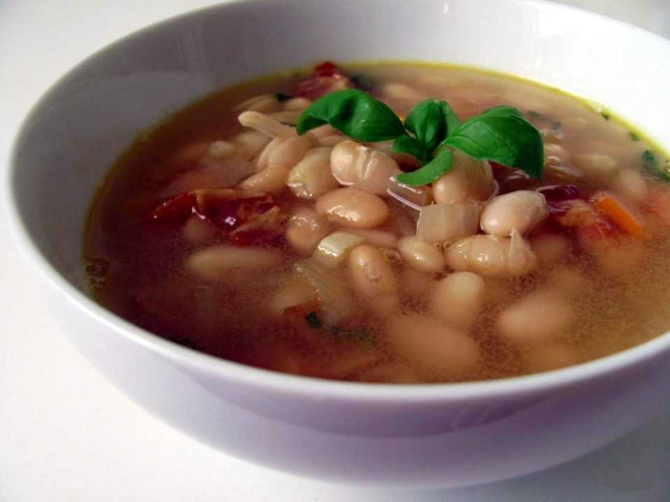 Фасолевый суп – 6 простых и вкусных рецептов