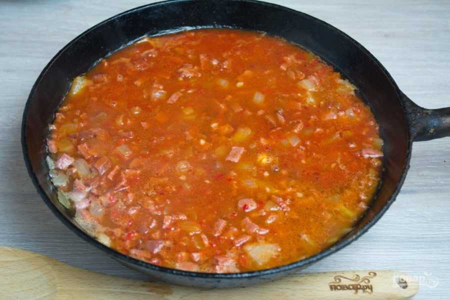 Солянка с курицей и колбасой - пошаговый рецепт приготовления с фото