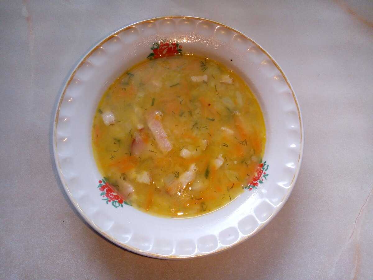 Гороховый суп с копчеными окорочками
