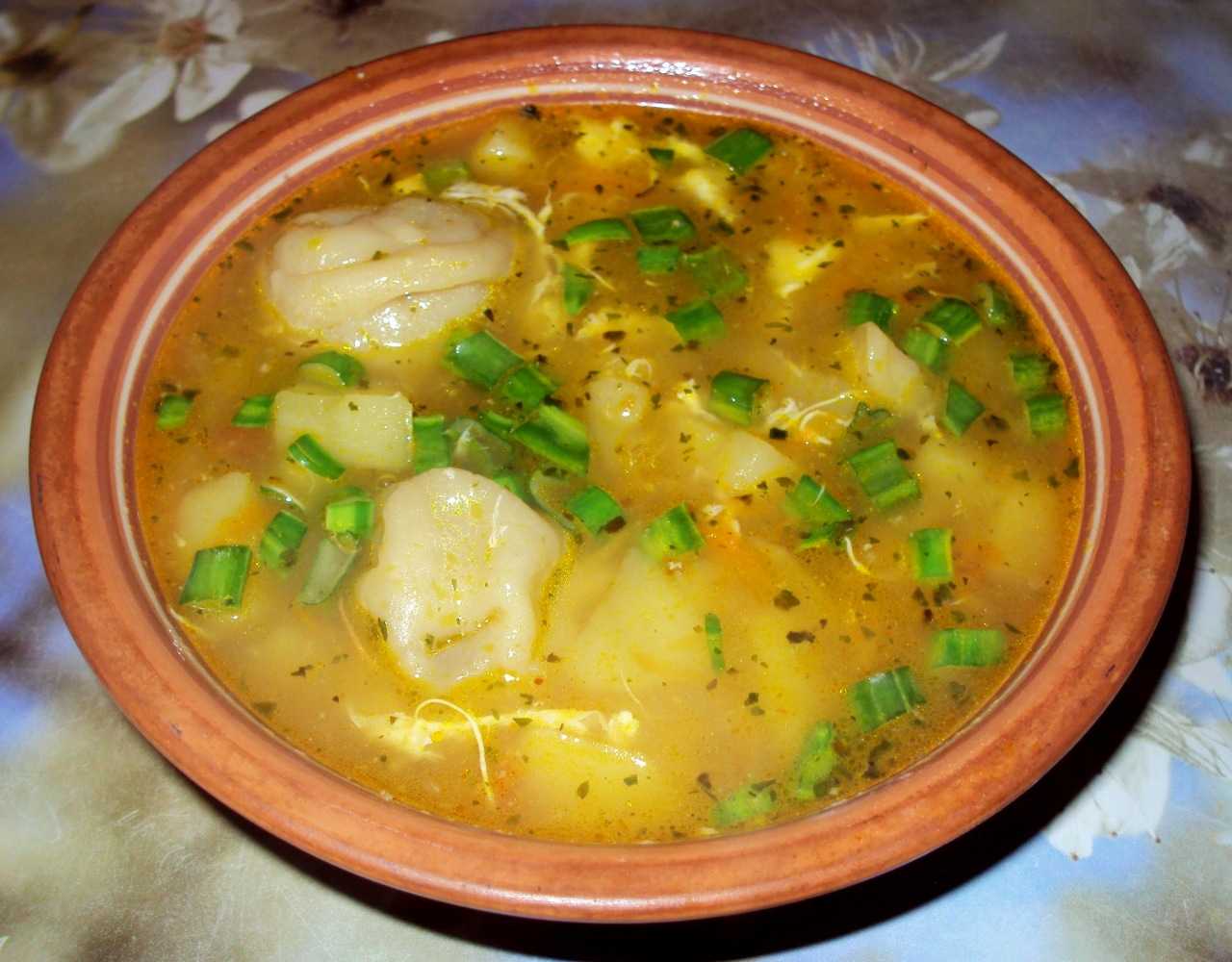 Суп из пельменей с картошкой